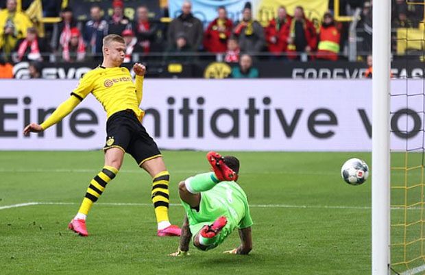 Erling Haaland Semakin...