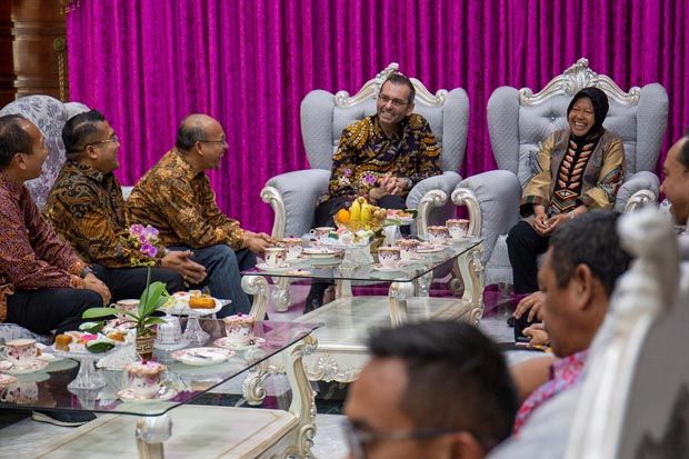 Indosat Ooredoo Inisiasi...