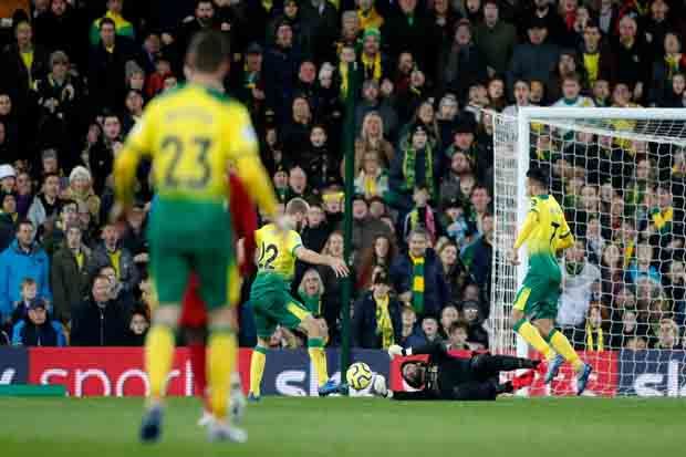 Alisson Becker si Penjaga...