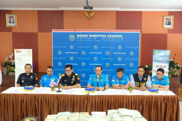 Bea Cukai bersama BNN...