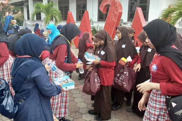 Berbagi Bersama 1.000...