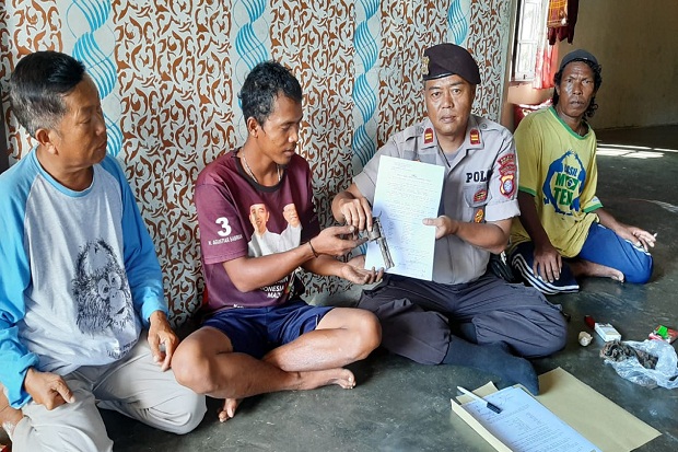 Tebar Jaring di Laut,...