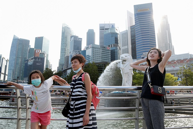 Singapura \Kurung\ Warganya...