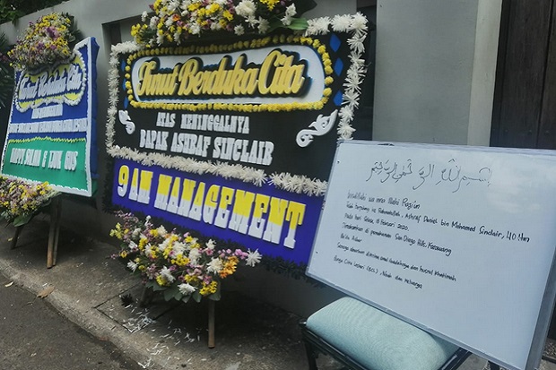 Tunggu Keluarga dari...