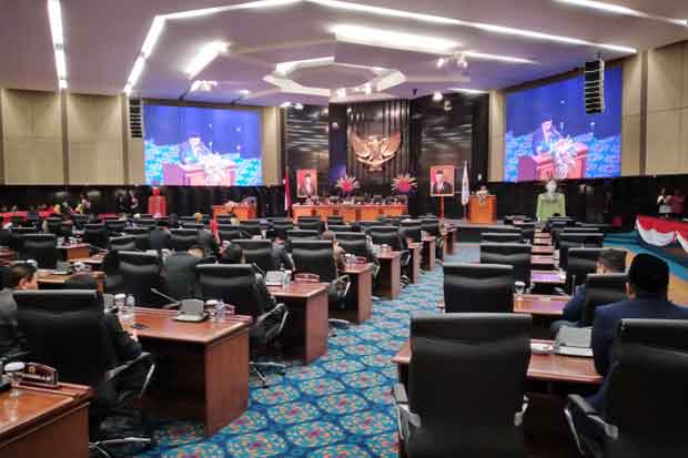 Ketua DPRD DKI Sebut...