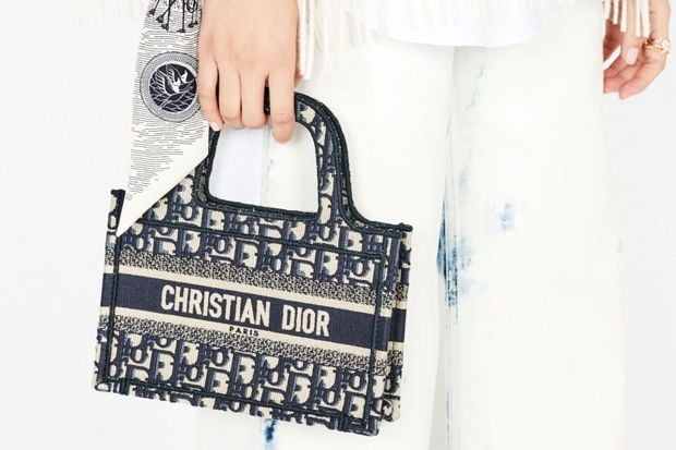 Dior Resmi Rilis Mini...