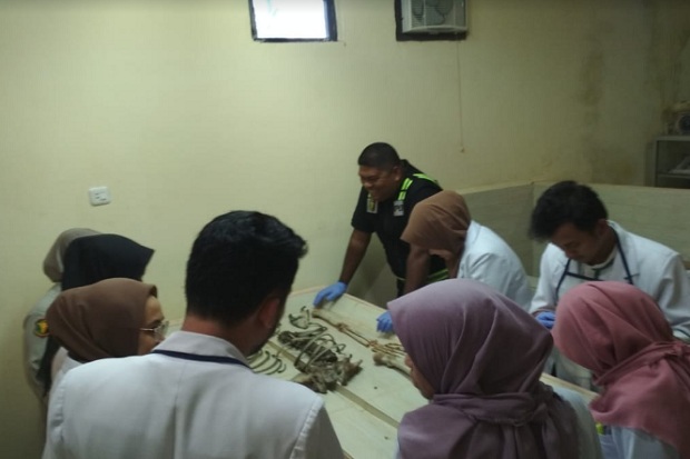 Tulang Manusia Tanpa...