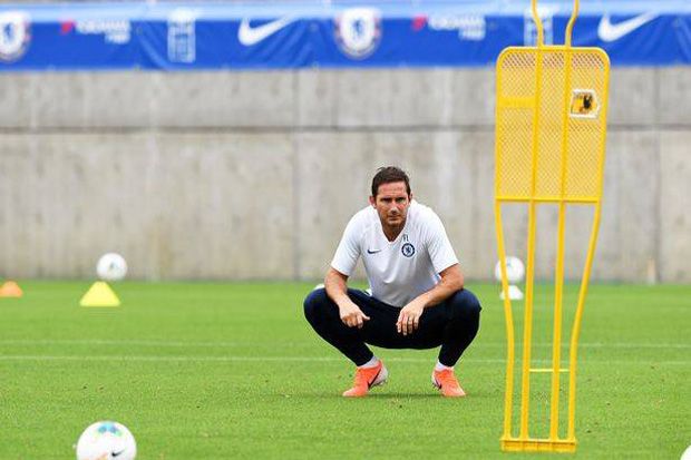 Tantang Tottenham, Lampard...