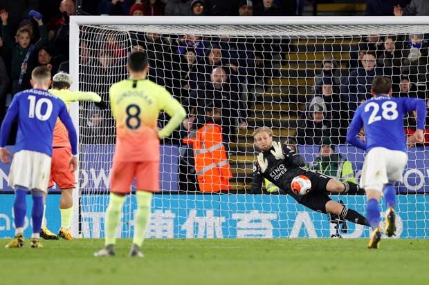Kutukan Berlanjut, Guardiola...