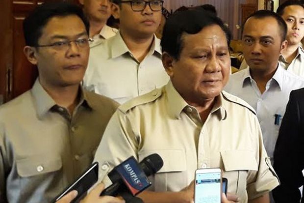 Survei: Tanpa Jokowi,...