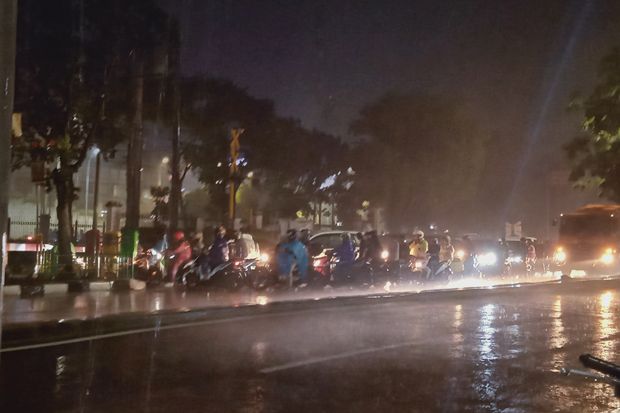 Waspada Potensi Hujan...