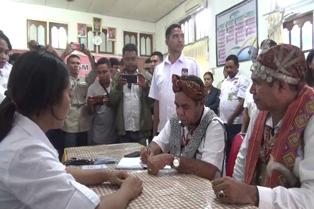 Dikawal Tua Adat, Pasangan...