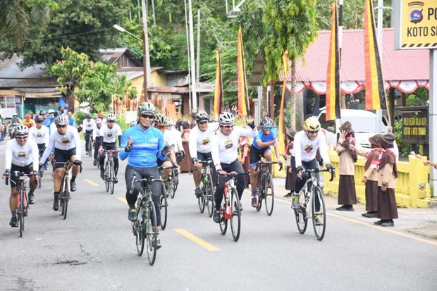 Wakil KSAD dan Ribuan...