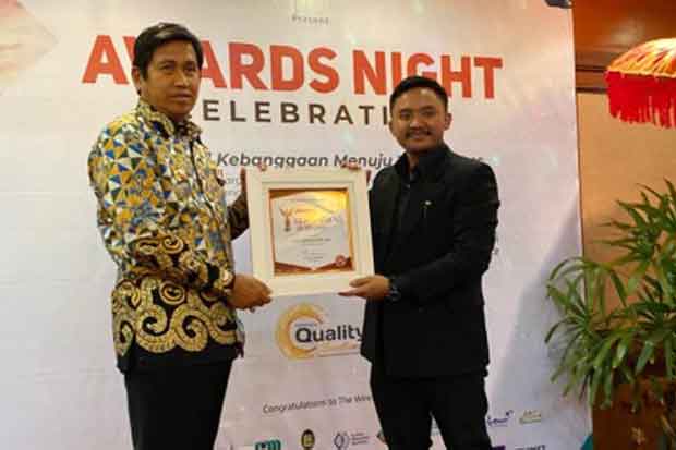 Bupati Banggai Herwin...