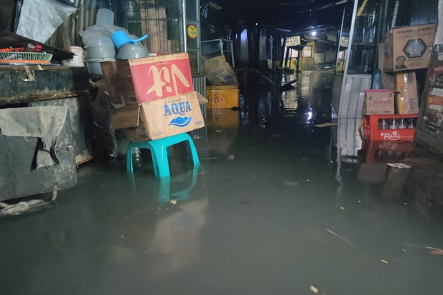 Semalaman Diguyur Hujan,...
