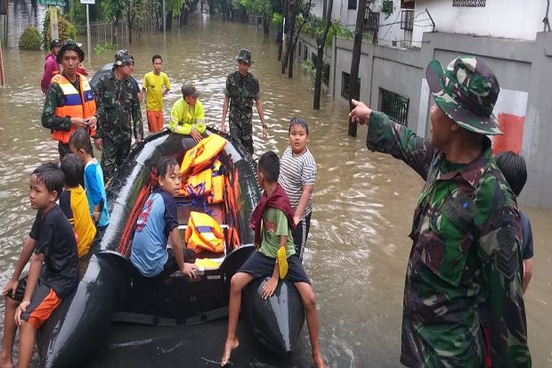 BNPB Gelar Pasukan Atasi...