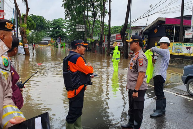 Dikepung Banjir, Ini...