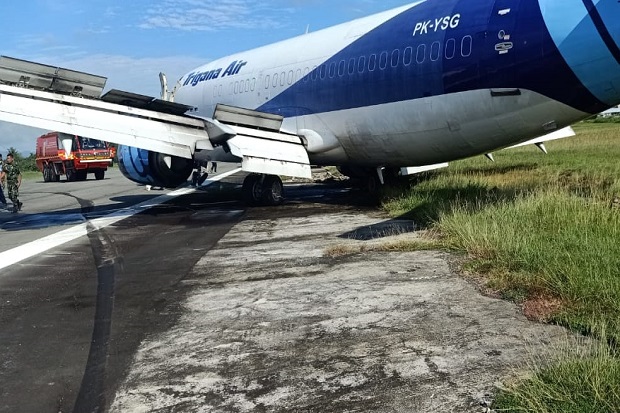 Pesawat Kargo Milik...