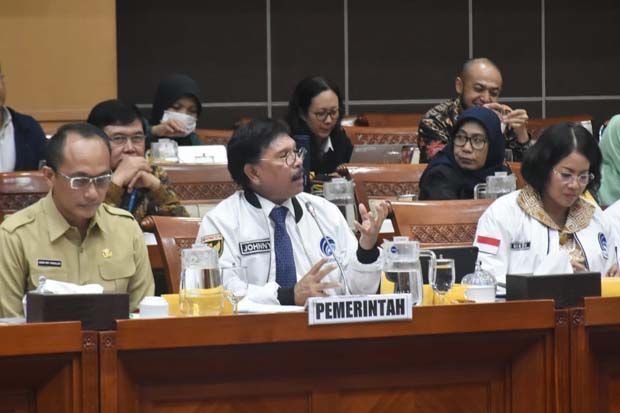 Menkominfo Ngotot Indonesia...