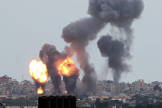 Israel Dihujani Roket...