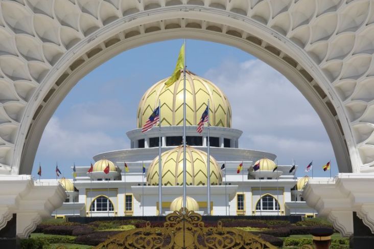 Faksi-faksi di Malaysia...