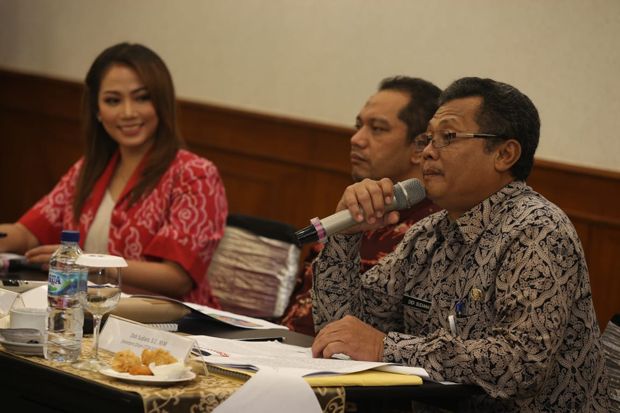 Kemendagri Pacu Kepala...