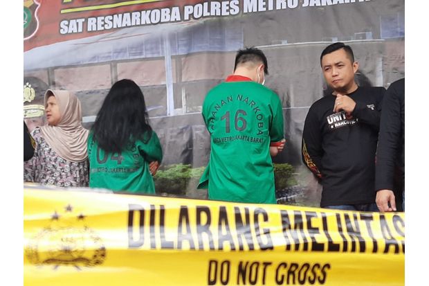 Tangkap 2 Pesohor, Polisi...