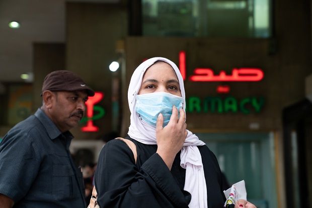 Kuwait: 43 Orang Terinfeksi...