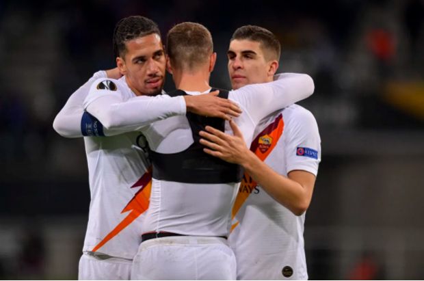 AS Roma Tak Pilih Lawan...