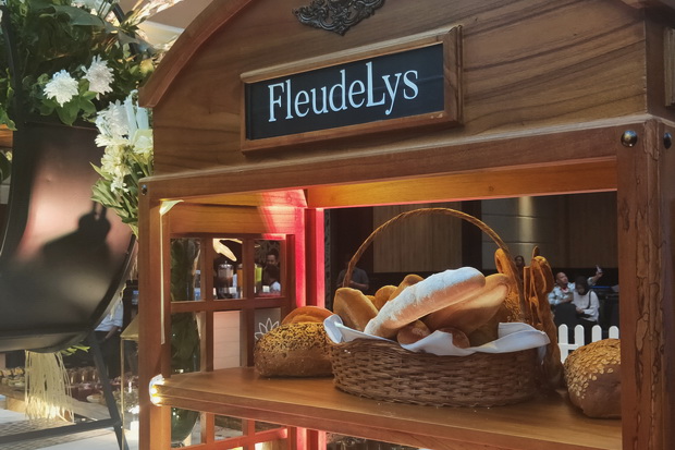 Warnai Bisnis Kuliner,...