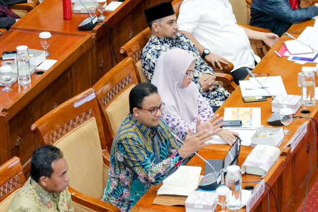 Rapat di DPR, Anies...