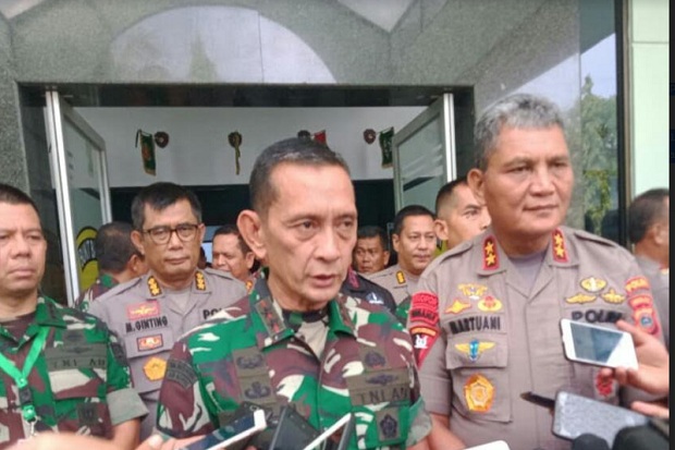 Usut Penyerangan Mapolsek...