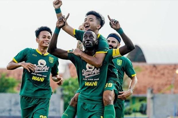 Hadapi Persik, Persebaya...