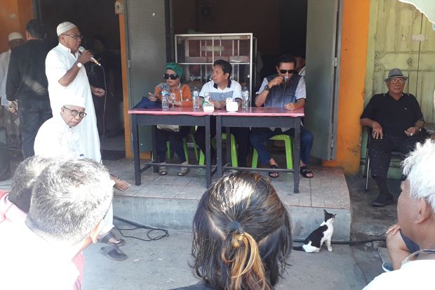 Ngobrol di Warung Kopi,...