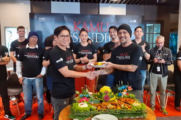 Kamu Tidak Sendiri Beri...