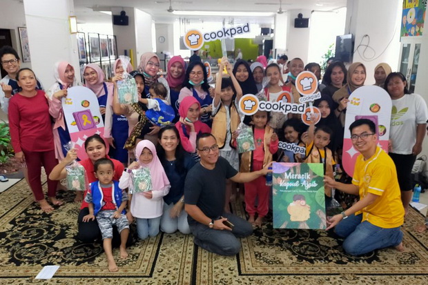 Cookpad Donasikan Buku...