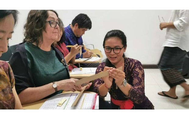 Peringati Hari Bahasa...