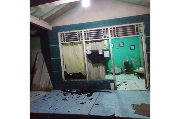 Puluhan Pemuda Mabuk...