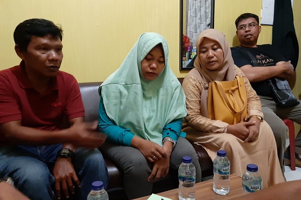 Ibu Muda Dihipnotis...