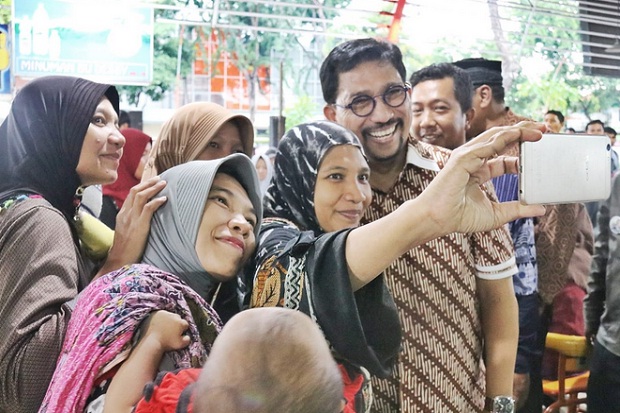 Ngidam Selfie Bareng...