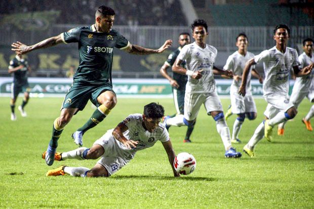 Klasemen Lengkap Liga...