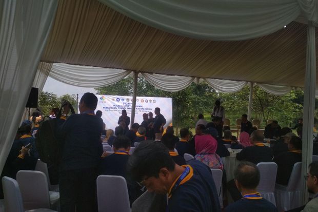 Ratusan Profesor dari...