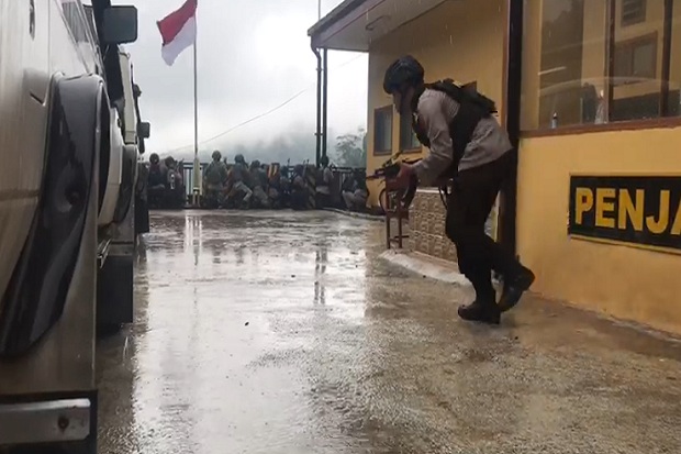 Usai Berondong Mobil...