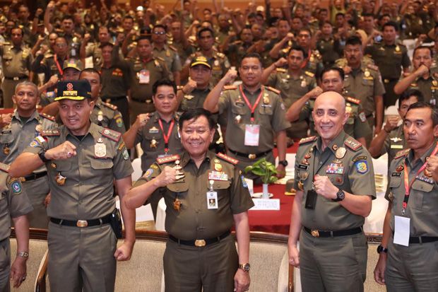 Satpol PP Wujud Kehadiran...