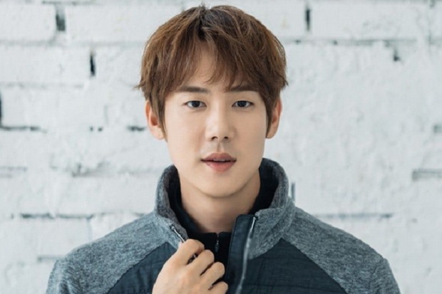 Yoo Yeon Seok Akting...