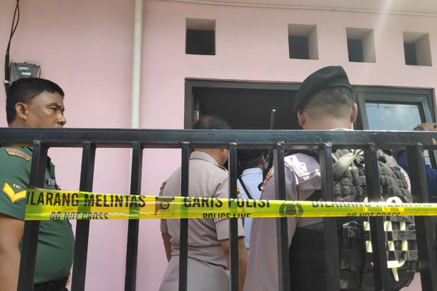 Polisi Bongkar Home...