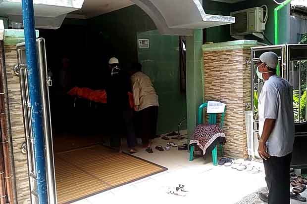 Keluarga Kecewa Darja...