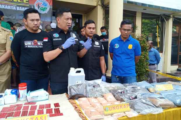 Tiga Bulan Operasi,...