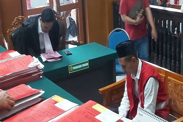 Merasa Biayai Pengobatan,...