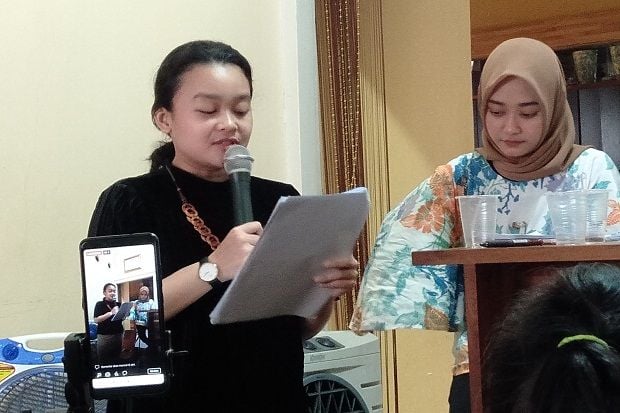 Presiden-DPR Diminta...